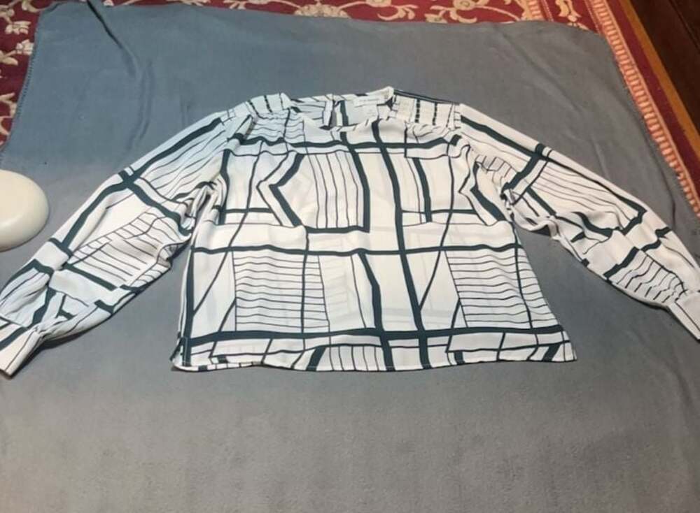 Club Monaco Geometric Print Long Sleeve Blouse Size S/P - Picture 2 of 9